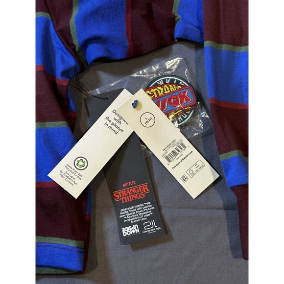 Netflix Stranger Things Cropped Rugby Polo Women's (L ) New w/ Tags & Patches - Picture 6 of 13
